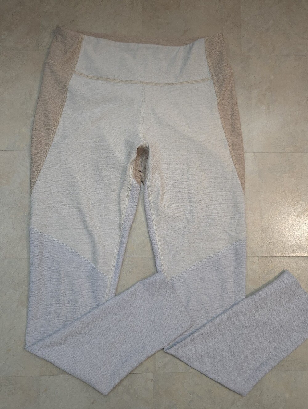 Outdoor Voices Heathered Light Gray Beige Cream Color Block Leggings Size M